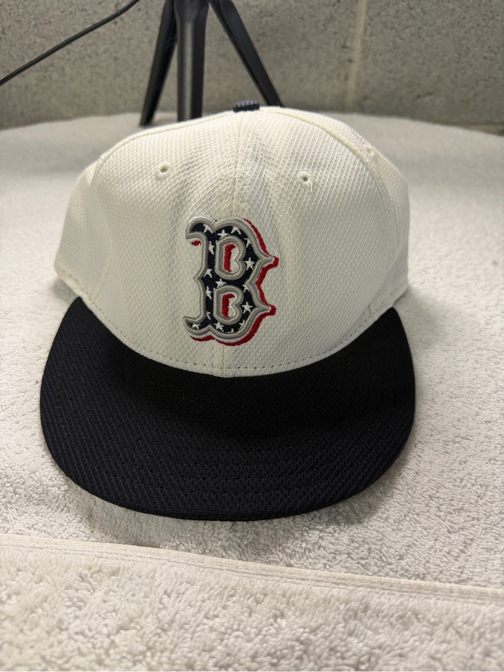 Patriotic theme Boston Red Sox hat size 7 3/8 
Official “on field cap”